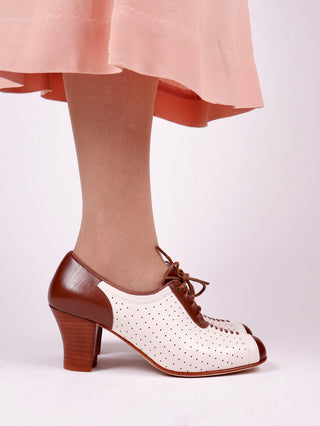 1940s Spectator Oxford pumps - Brown / Off-White - Lucy