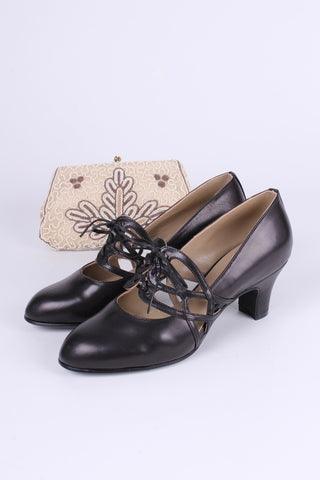 1930s everyday lace-up pumps - Black - Eva