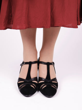 1930s evening shoe with T-strap - Black - Wilma