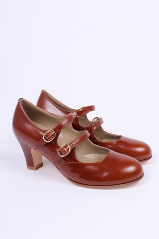 Early 30s pump with two ankle straps - Cognac-brown - Judy