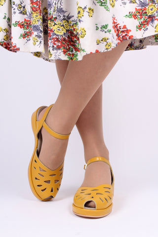 1940s / 50s summer wedge sandals - Yellow - Sidse