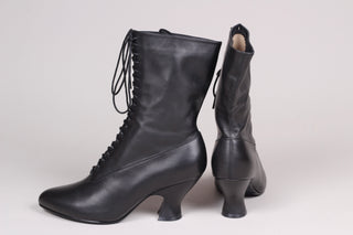 Feminine soft Edwardian boot with pompadour heel, 1900-1915 - Black - Rose