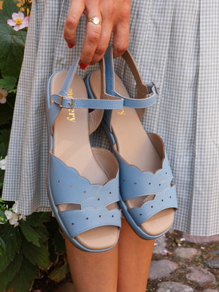 1950s sandals with claud-shaped pattern - Blue pastel - Joy