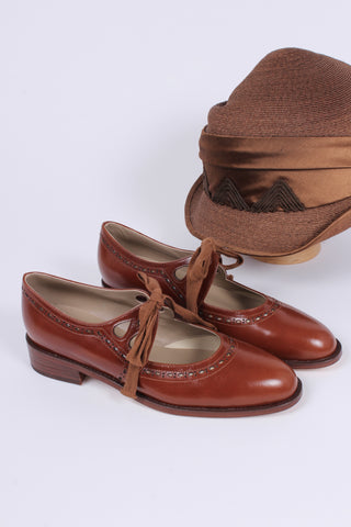 20s / early 30s inspired everyday shoes, cognac brown - Anna