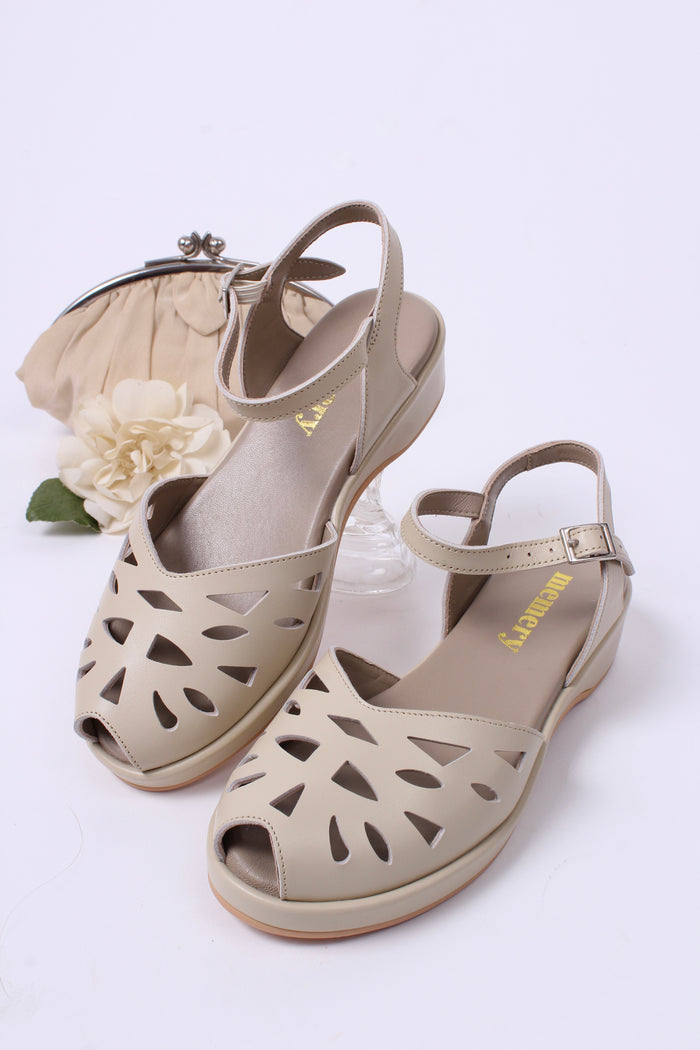 1940s / 1950s summer wedge sandals - Cream - Sidse