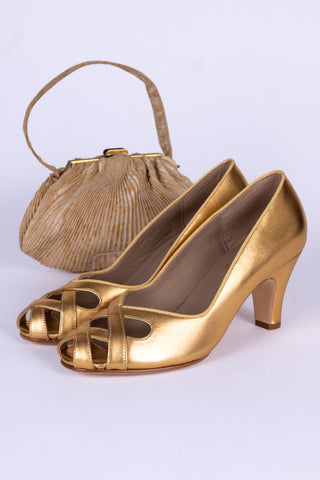 1950's court shoe with peep-toe - Gold - Audrey
