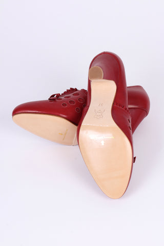 1930s everyday pump with details in suede - red - Stella