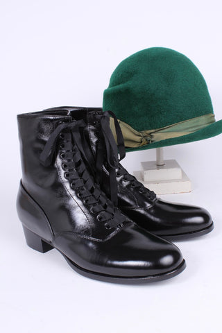20s / 30s style everyday leather boot  - Black - Britta