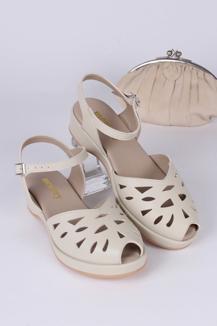 VEGAN - 1940s / 1950s style summer sandals / wedges - Cream - Sidse