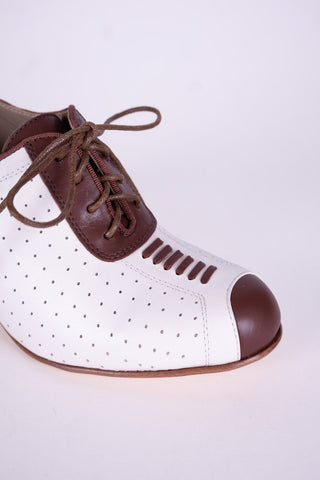 1940s Spectator Oxford pumps - Brown / Off-White - Lucy