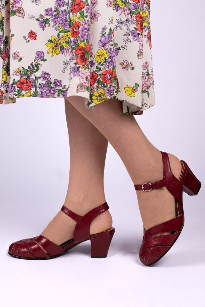 1940s - everyday sandal - Red - Flora