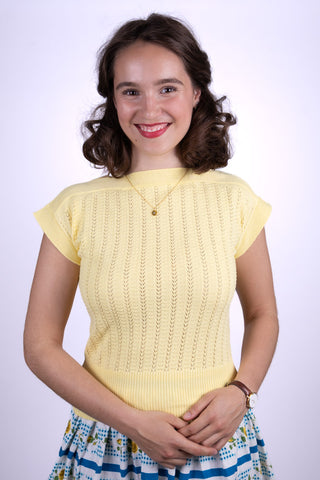 1950s style cap-sleeved jumper in fine lace knit - Pastel yellow - Iris