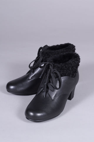 Soft 1940s /1950s style booties with fur - Black - Karin
